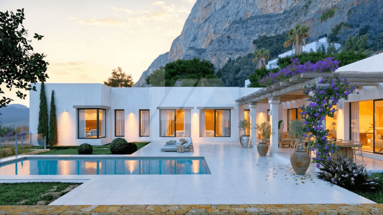Villa de estilo Ibicenco en venta en Javea, Costa Balnca.