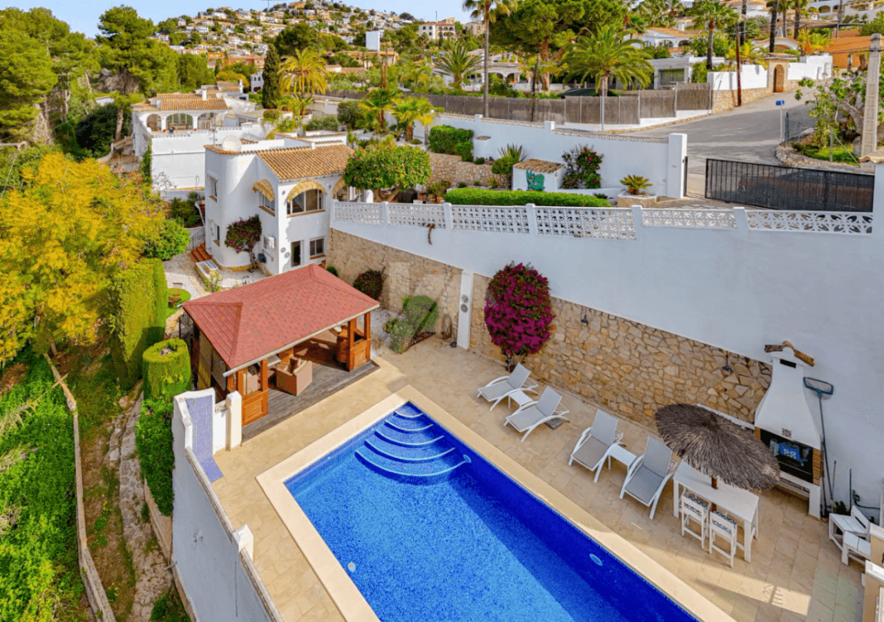 Villa en venta en Benissa Costa, Costa Blanca.