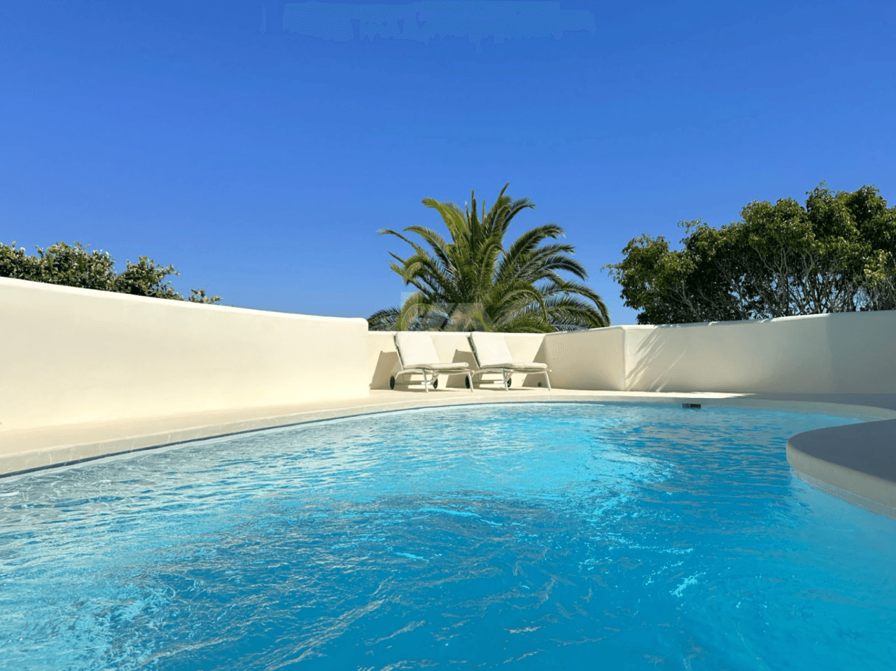 Villa Mediterránea Renovada con Encanto Ibicenco en Benitachell.