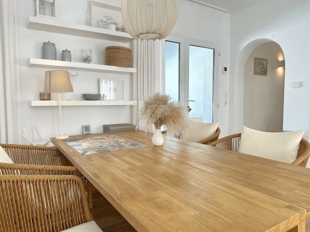 Villa Mediterránea Renovada con Encanto Ibicenco en Benitachell.